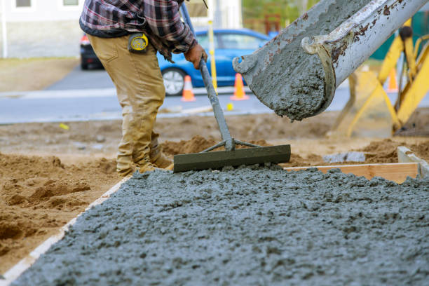 Best Driveway Concrete Repair  in Hillcrest, NY